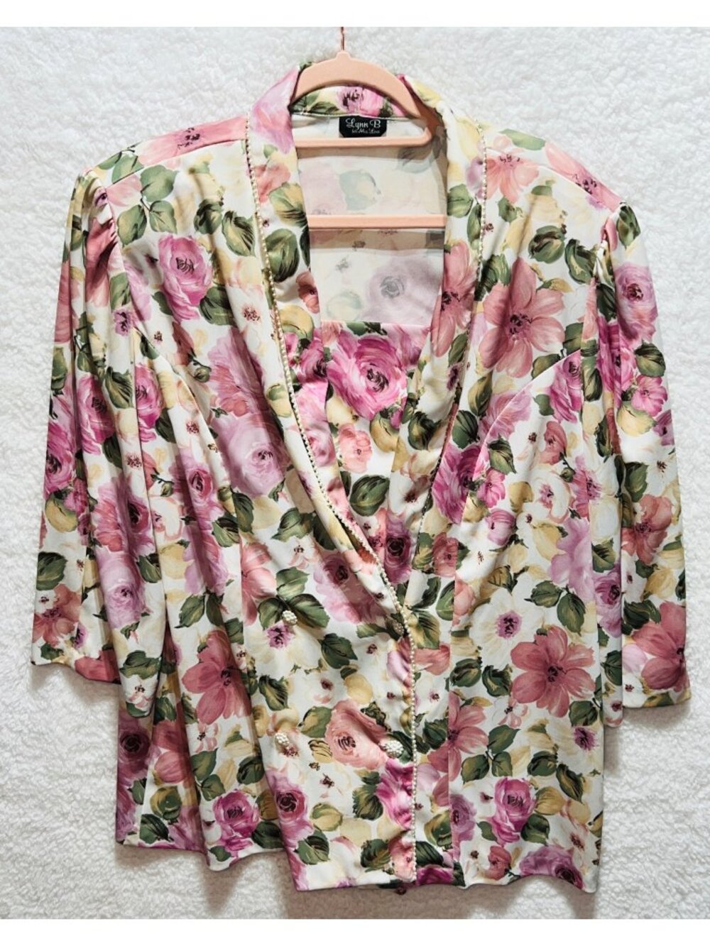 Lynn B Floral Print Button-Up Blouse w3/4 Sleeves & Pearl Accents